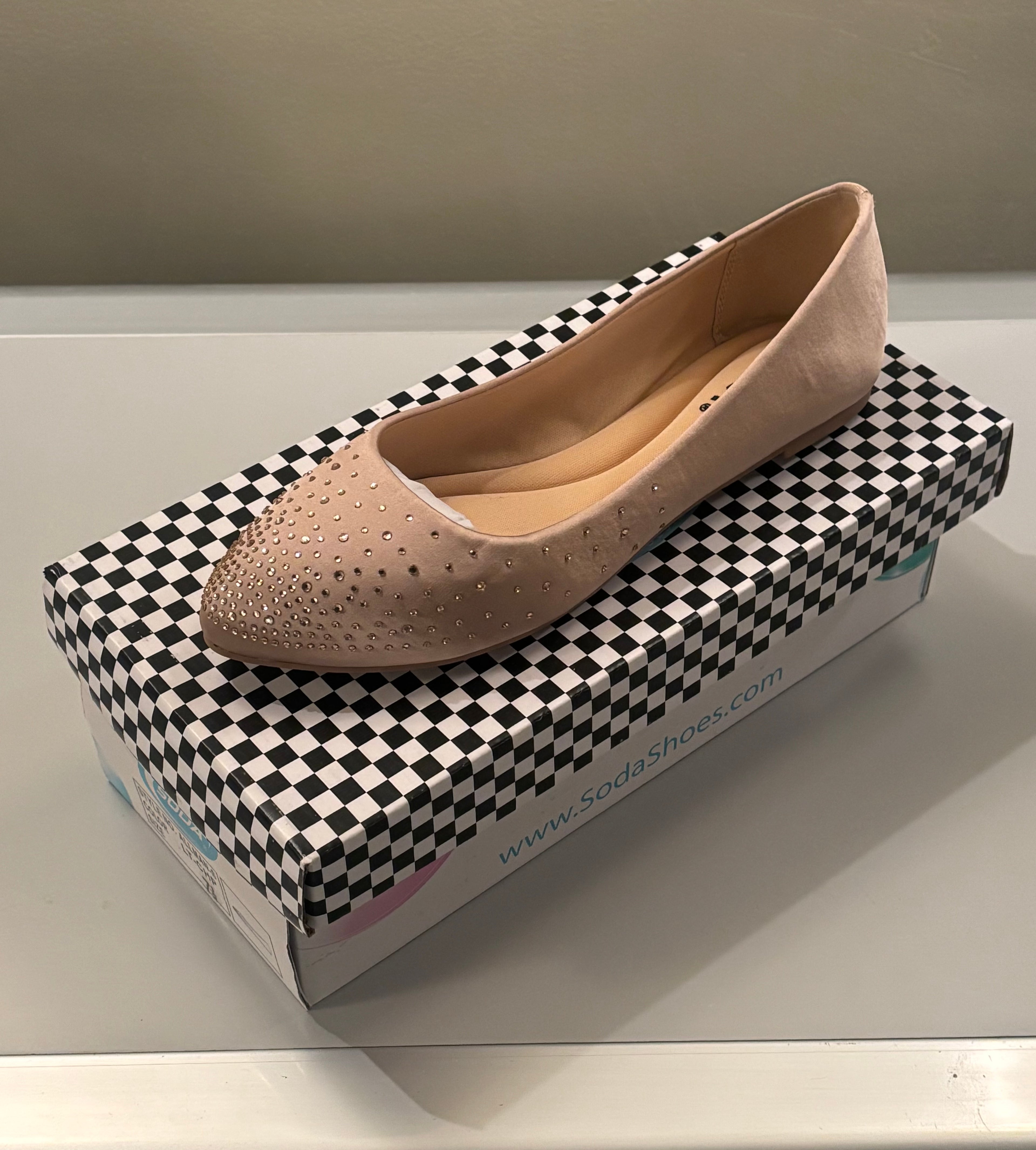 WOMEN SHOES