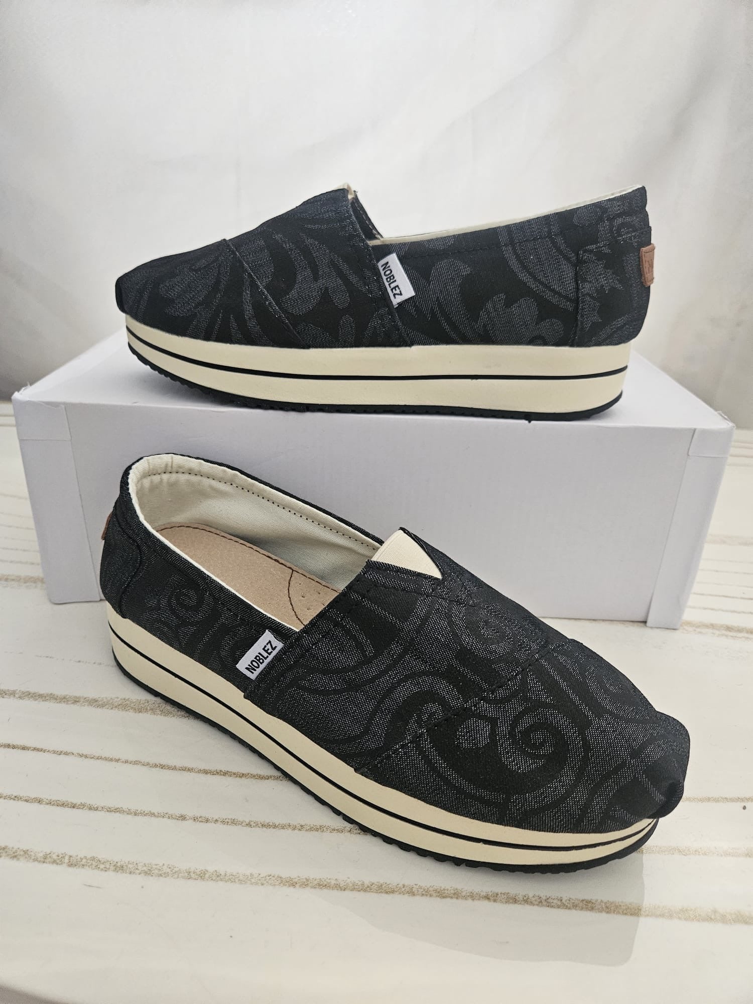 NOBLEZ